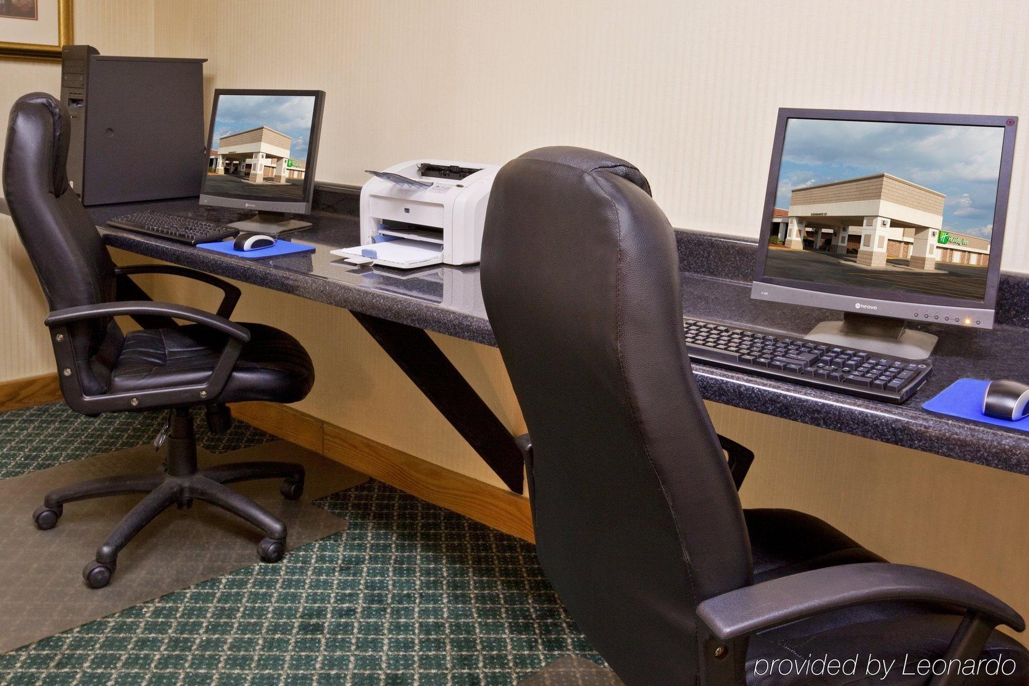 Hotel Ramada By Wyndham Uniontown Facilidades foto